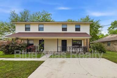 Main picture of 3313 Gardenview Cir