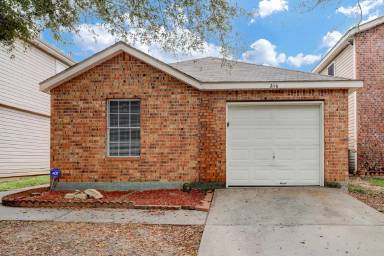 Main picture of 2118 Whittier Dr