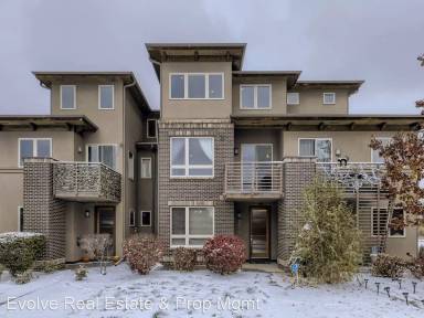 Main picture of 2043 Meade St