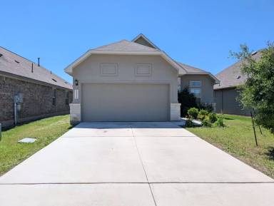 Main picture of 1315 Hillsong St