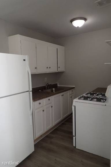 Main picture of 3729 Balsam St