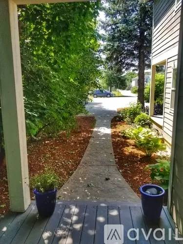 Main picture of 1320 Larch St