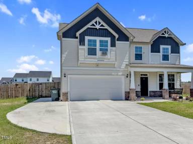 Main picture of 304 Artesa Dr