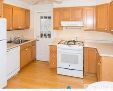 Main picture of 11 Oak Ave