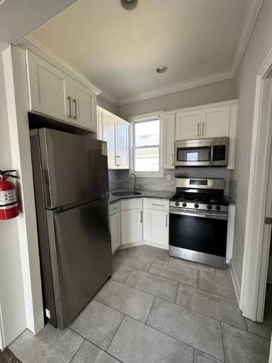 Main picture of 162 Grand St