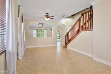 Main picture of 1028 Grove Park Cir