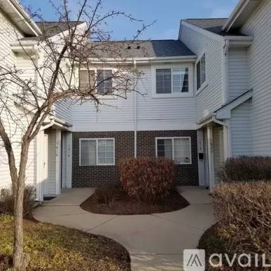 Main picture of 1014 E Wilson Ave