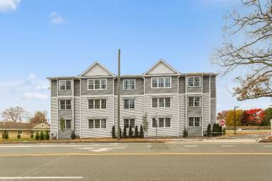 Main picture of 1645 Black Rock Tpke