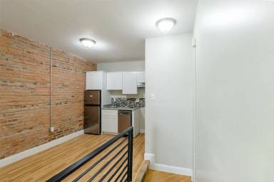 Main picture of 1126 E Passyunk Ave