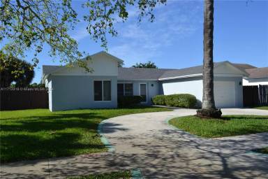Main picture of 15332 SW 142nd Ct