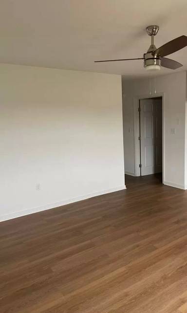 Main picture of 16043 Richmond Rd