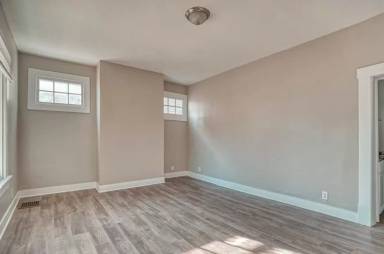 Main picture of 921 Miller Ave