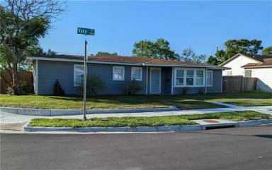 Main picture of 1001 Vaky St