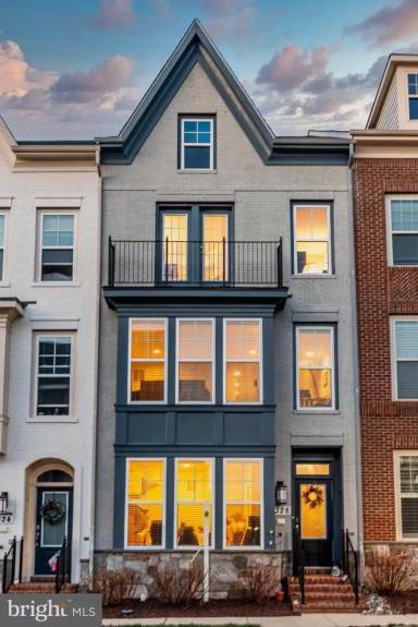 Main picture of 328 Hendrix Ave