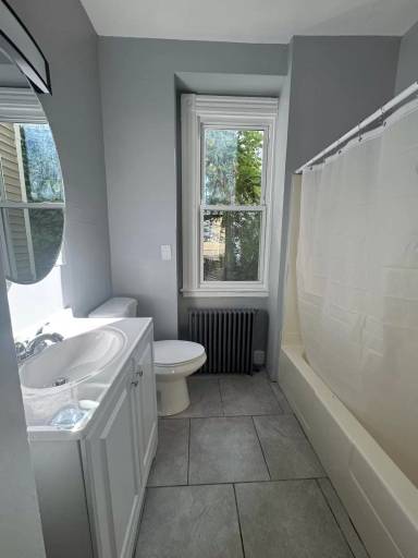 Main picture of 17 Hobson Ave