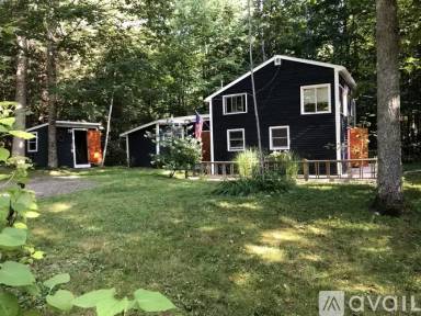 Main picture of 92 Rockaway Rd