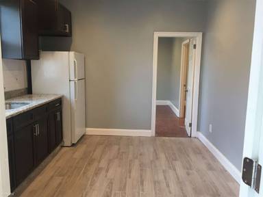 Main picture of 1002 76th St