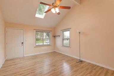 Main picture of 108 Greenford Pl