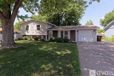 Main picture of 52 Glenwood Ln