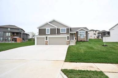 Main picture of 2407 Windmill Cir