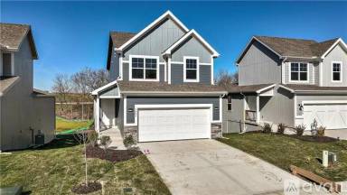 Main picture of 1402 Newport Ln