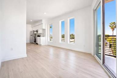 Main picture of 6754 Valjean Ave