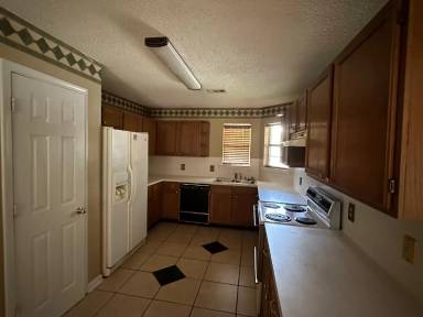 Main picture of 201 Alexis Ave