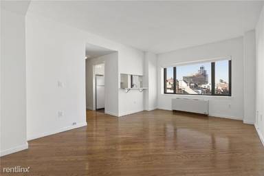 Main picture of 401 W 22nd St