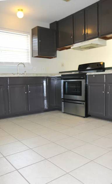 Main picture of 1933 Orange St