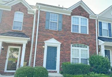 Main picture of Spring Crossing Townhomes