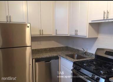 Main picture of 2884-2888 N Clark St Apartments