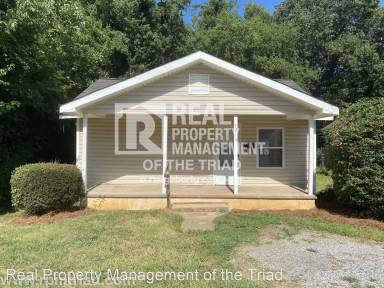 Main picture of 1321 Cunningham Ave