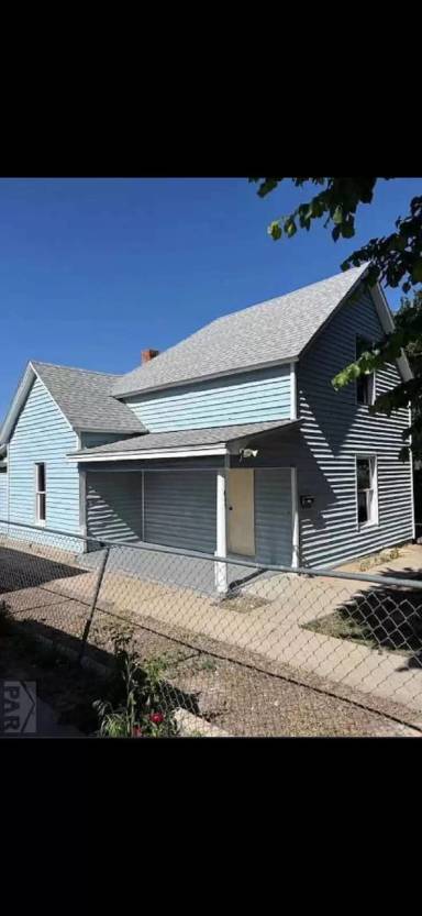 Main picture of 605 E 8th St