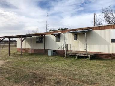 Main picture of 521 Munson Dr