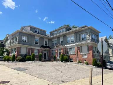 Main picture of 372 Lloyd Ave