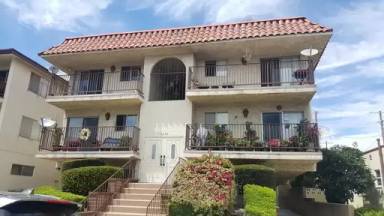 Main picture of 1236 W 8th St