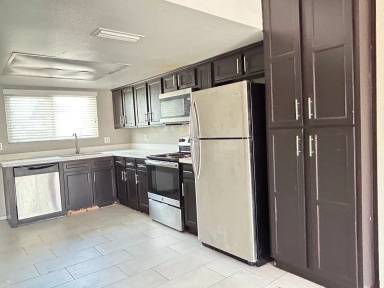 Main picture of 8122 N 33rd Ave