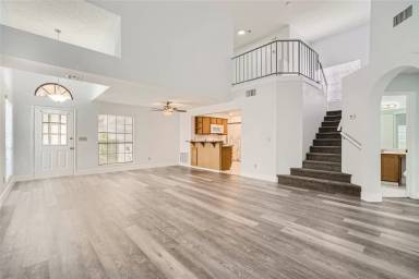 Main picture of 4844 Maryvale Dr
