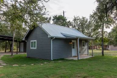 Main picture of 701 Roland Ln