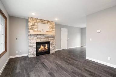 Main picture of 413 Belle Aire Dr