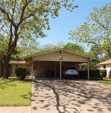 Main picture of 1407 Fairfield Dr