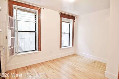 Main picture of 528 W 152nd St