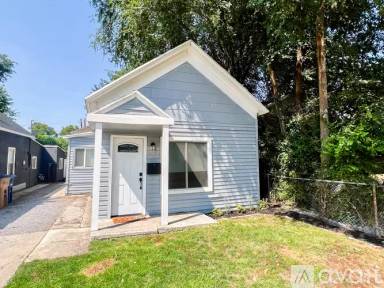 Main picture of 808 W Ouray Ave