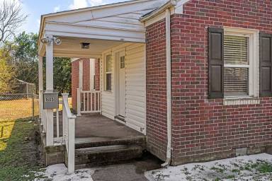Main picture of 1605 Oakwood Ave