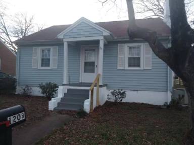 Main picture of 1209 Queen Ann St