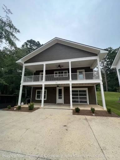 Main picture of 620 Spring St