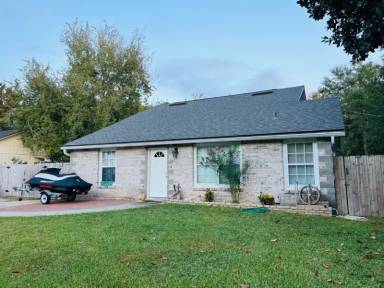 Main picture of 306 Evergreen Dr