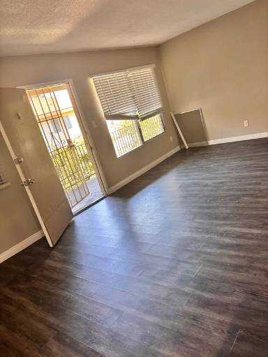 Main picture of 9352 Cellini Ave