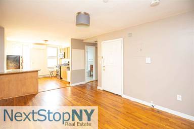 Main picture of 420 E 120th St