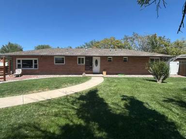 Main picture of 240 Mesa Ave